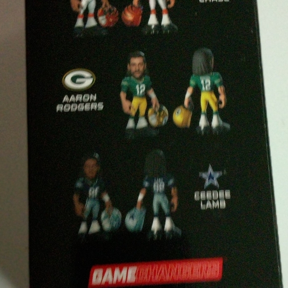 Aaron Rodgers game changers "6" inches figurine - Picture 2 of 5